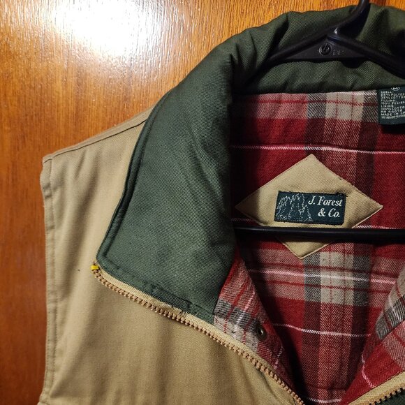 Men's Medium J. Forest & Co. Tan/Green Plaid Lined Zip Up Hunting Vest - Picture 3 of 12